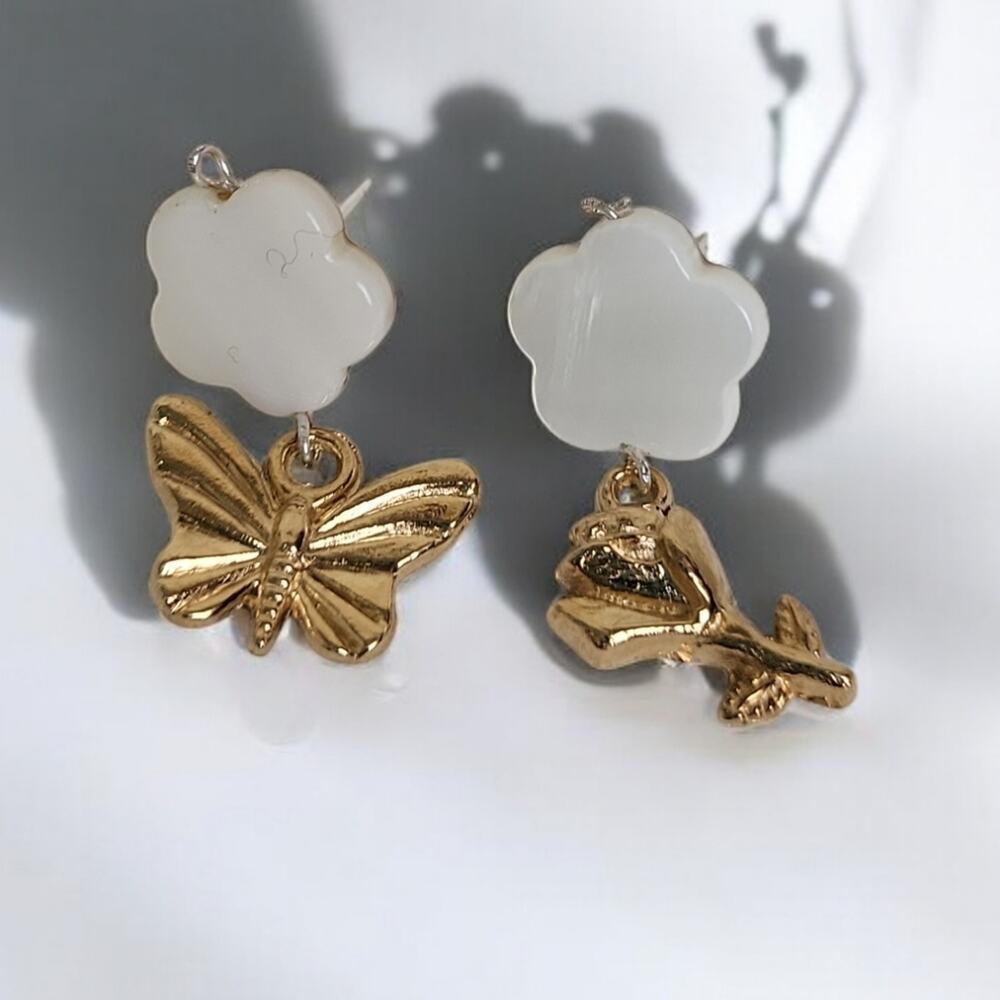 14K Natural Shell White Mother Of Pearl Flower Gold Plated Butterfly Earrings